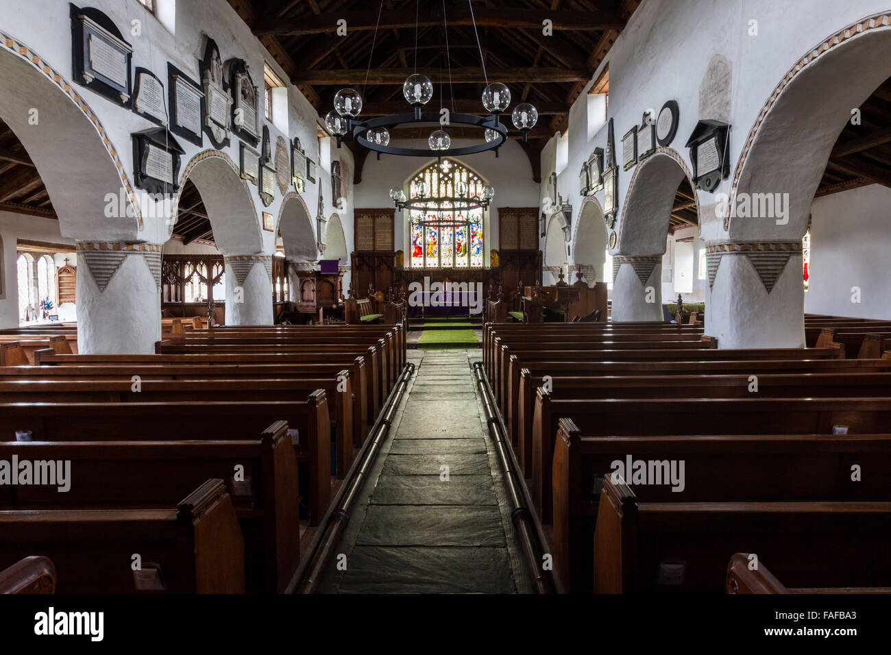 L'intérieur de St Michel et tous les Anges à Hawkshead, Cumbria, Angleterre Banque D'Images