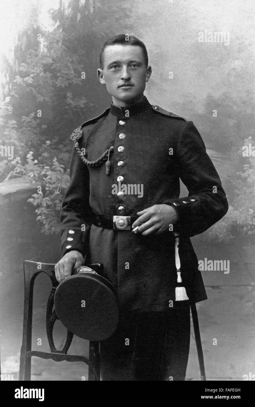 Porträt eines Mannes en uniforme, Deutschland 1900er Jahre. Portrait d'un homme en univorm, l'Allemagne des années 1900. Banque D'Images