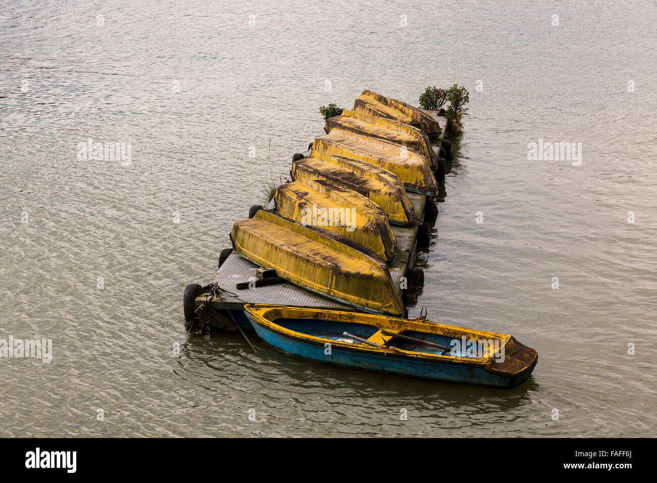 Vieux bateaux au lac Soleil-lune - Taiwan Banque D'Images