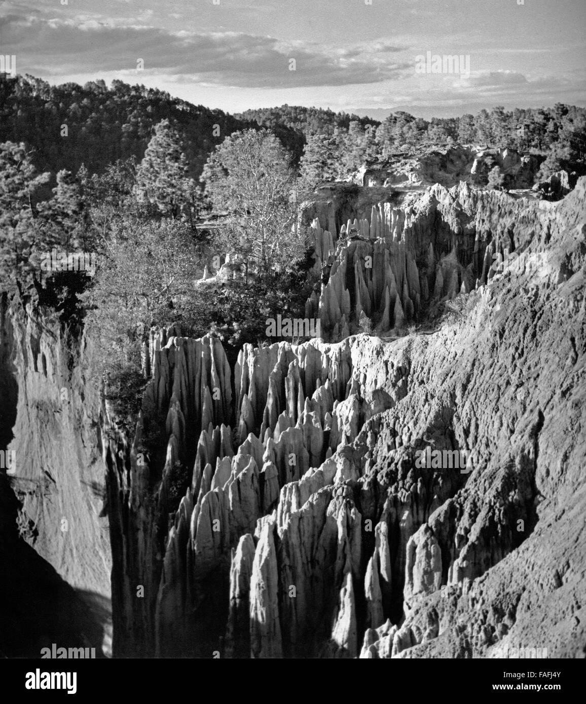 Karstlandschaft Los Riscos bei Momostenango, Guatemala 1970 er Jahre. Paysage karstique 'Los Riscos' près de Momostenango, Guatemala 1970. Banque D'Images