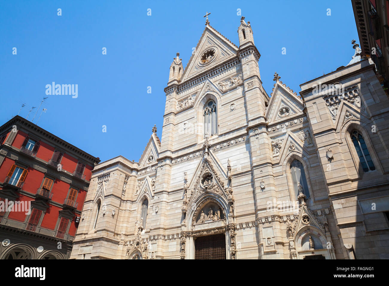 Cathédrale de l'assomption de Marie, c'est une cathédrale catholique romaine, l'église principale de Naples Banque D'Images