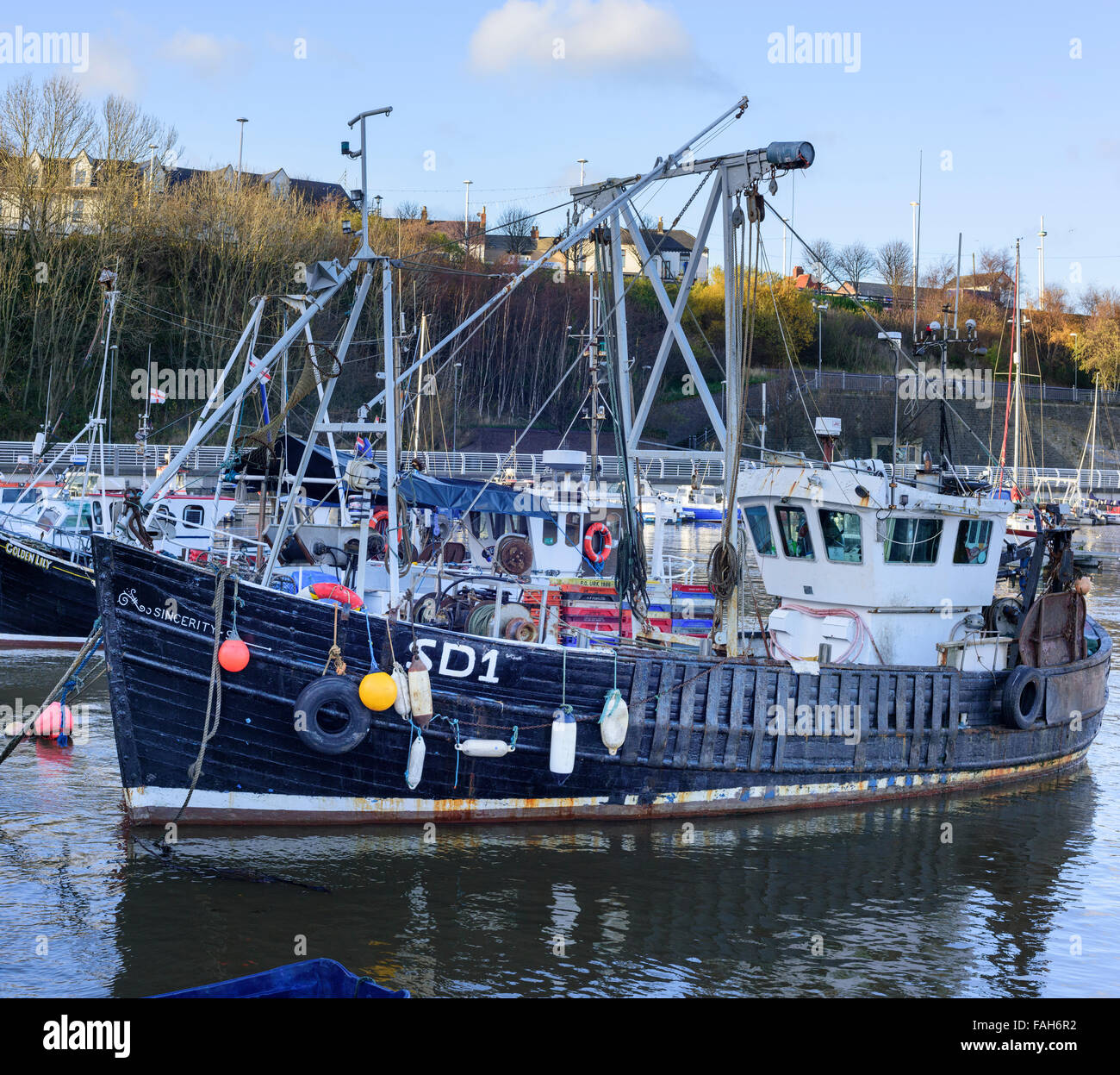 Bateau de pêche amarré dans la Marina de Sunderland Banque D'Images