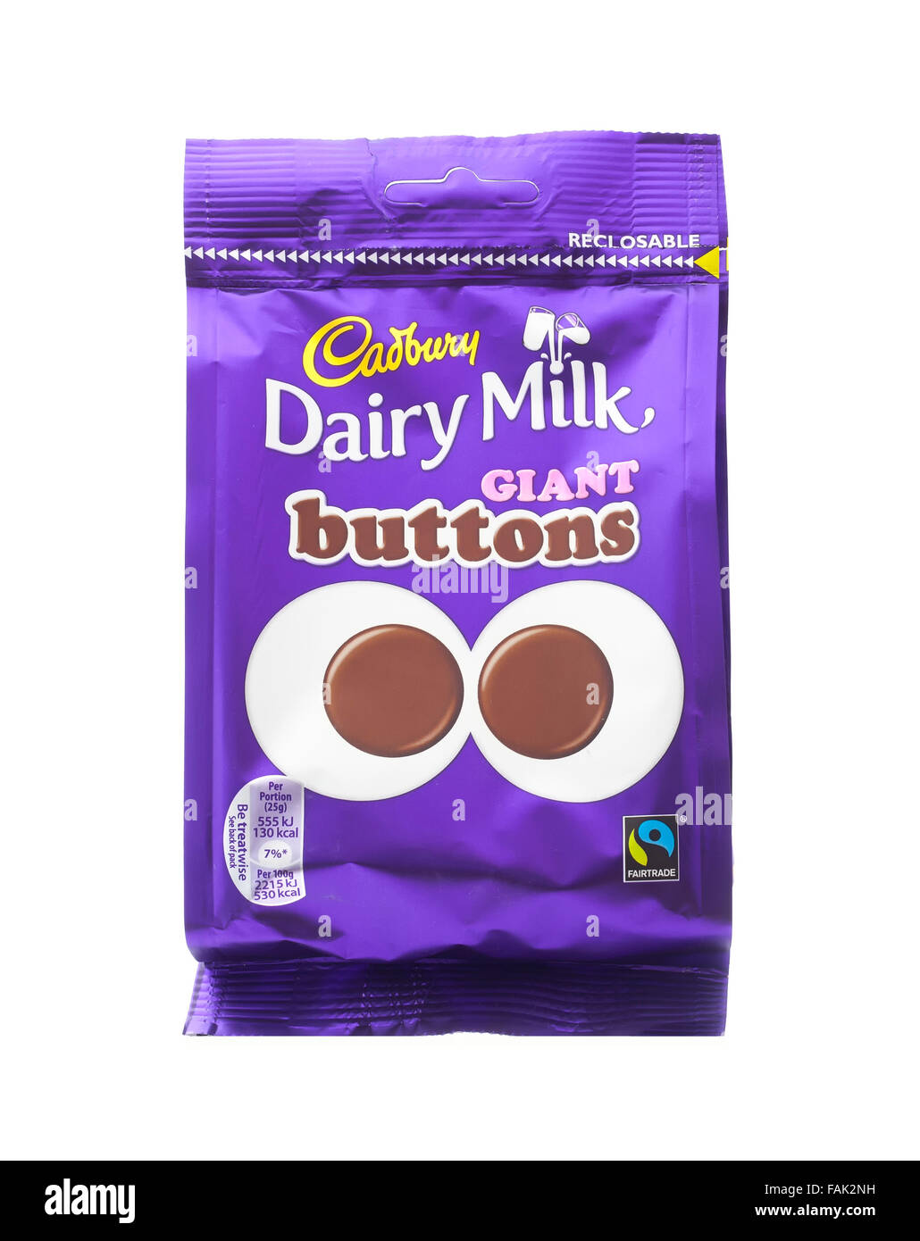 Lait Cadbury Boutons géant sur un fond blanc Banque D'Images