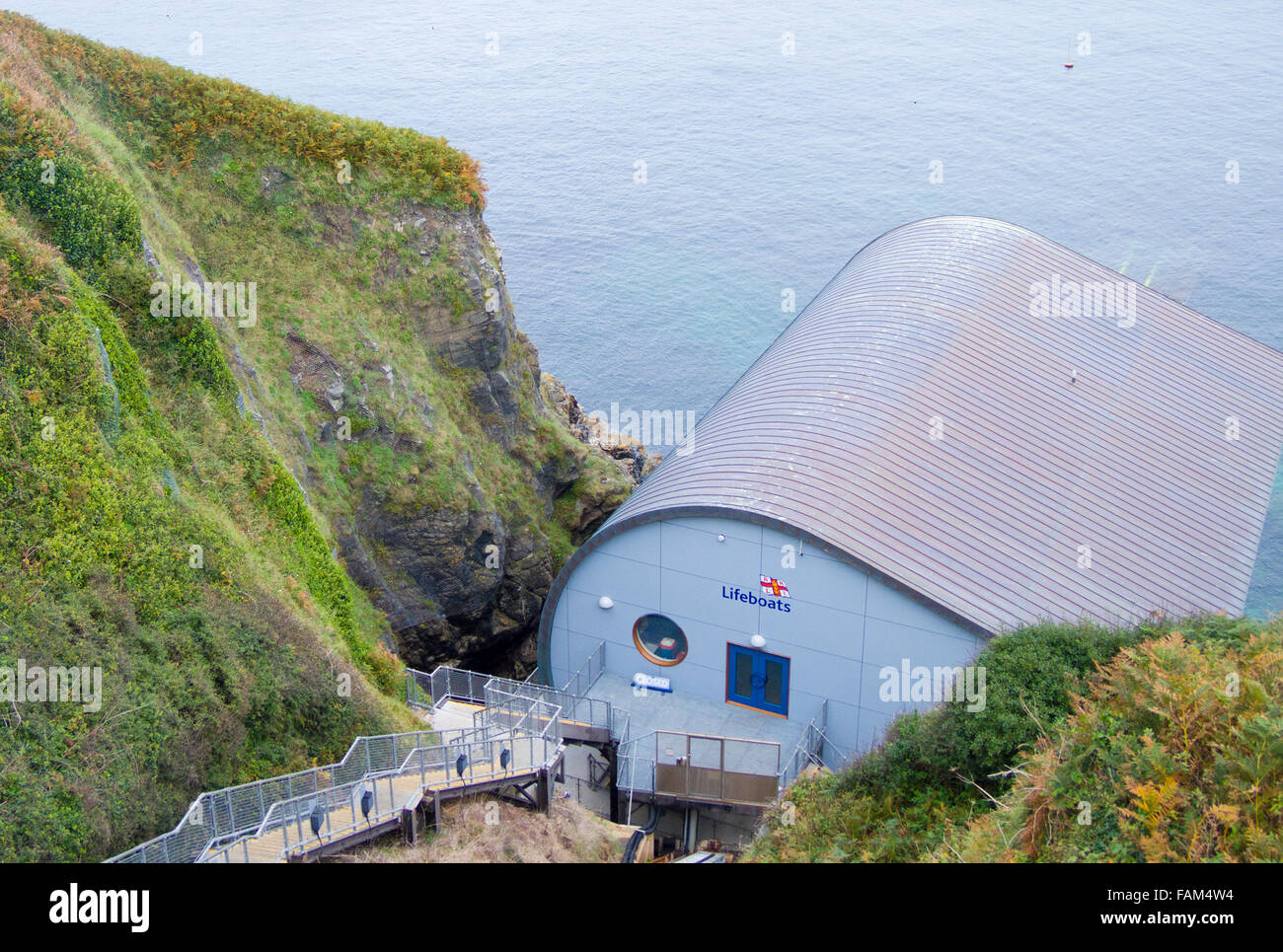 La station de sauvetage de la RNLI de lézard, Kilcobben Cove, péninsule du Lézard, Cornwall, England, UK Banque D'Images