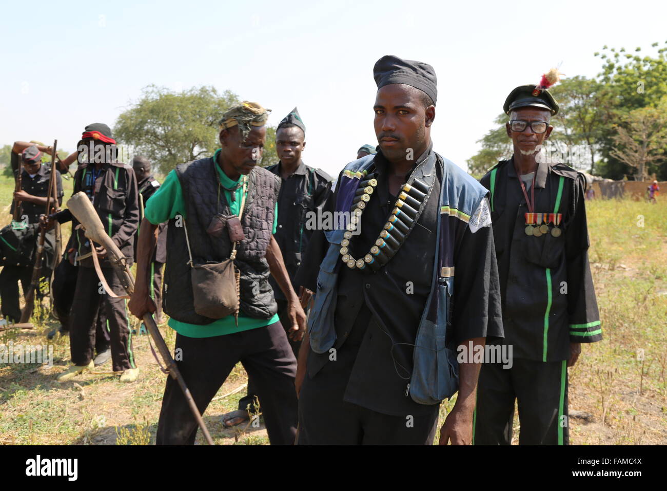 Damaturu, 5 décembre 2014. Un groupe de foi civile prépare à déjeuner l'attaque de Boko Haram groupe de bras qui a été accusé de meurtre. Banque D'Images