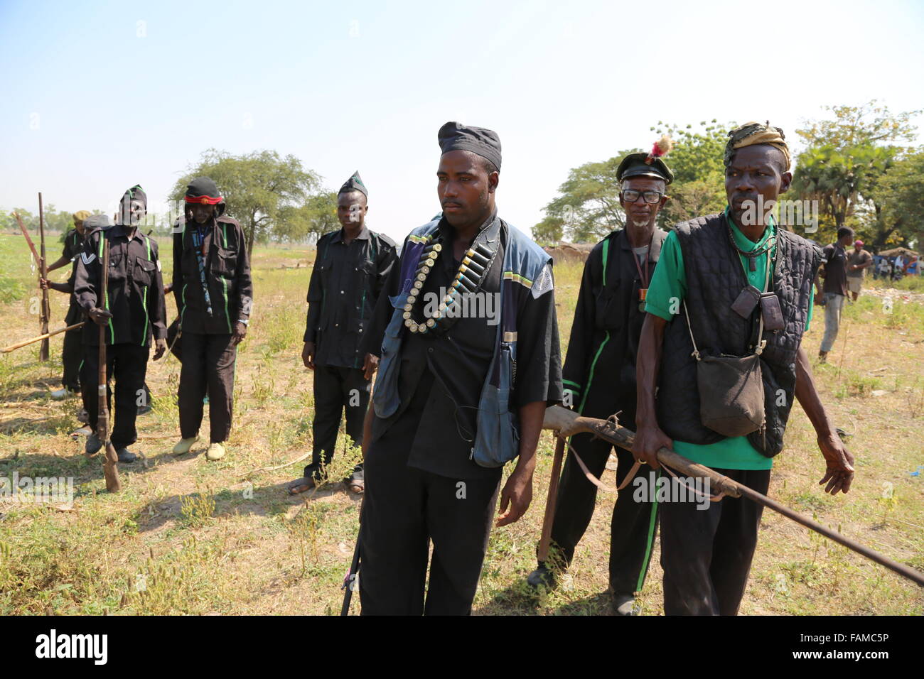 Damaturu, 5 décembre 2014. Un groupe de foi civile prépare à déjeuner l'attaque de Boko Haram groupe de bras qui a été accusé de meurtre. Banque D'Images