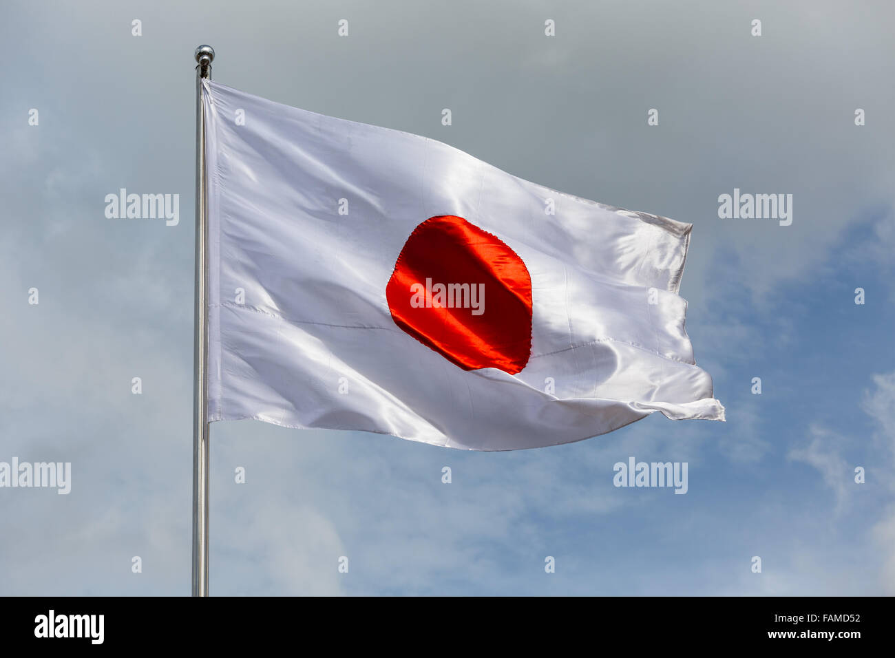 Drapeau japonais blowing in wind Banque D'Images