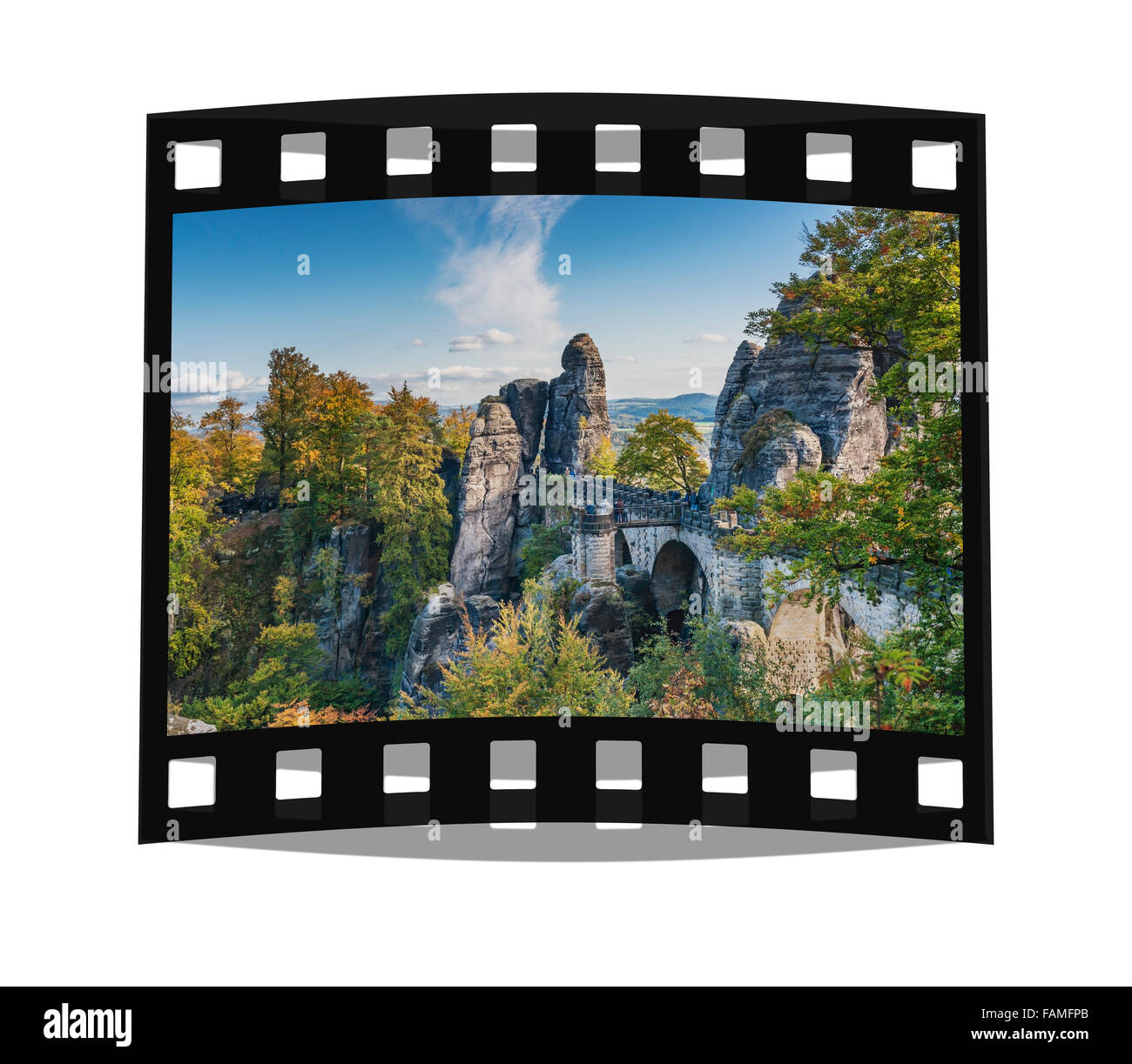 Vue de la formation rocheuse Bastei (Bastion), la Suisse Saxonne, des montagnes de grès de l'Elbe, Saxe, Allemagne, Europe Banque D'Images