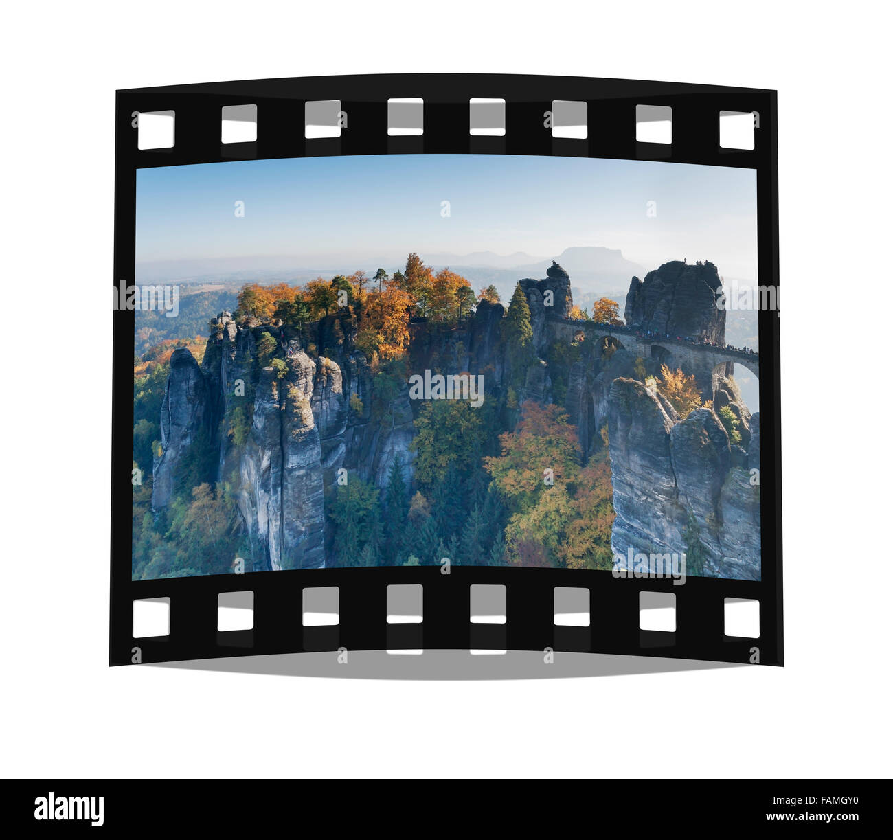 Vue de la formation rocheuse Bastei (Bastion), la Suisse Saxonne, des montagnes de grès de l'Elbe, Saxe, Allemagne, Europe Banque D'Images