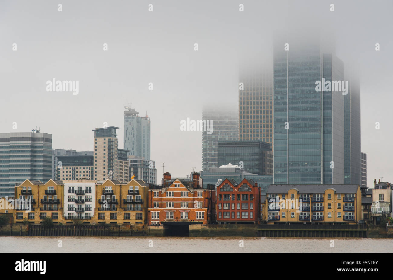 Vue panoramique sur les toits de la ville de Londres dans le quartier des affaires Canary Wharf Banque D'Images
