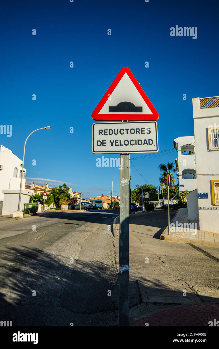 Ralentissements. Ciudad Quesada est un district de la municipalité de Rojales dans la province d'Alicante, en Espagne. Principalement résidentiel Banque D'Images