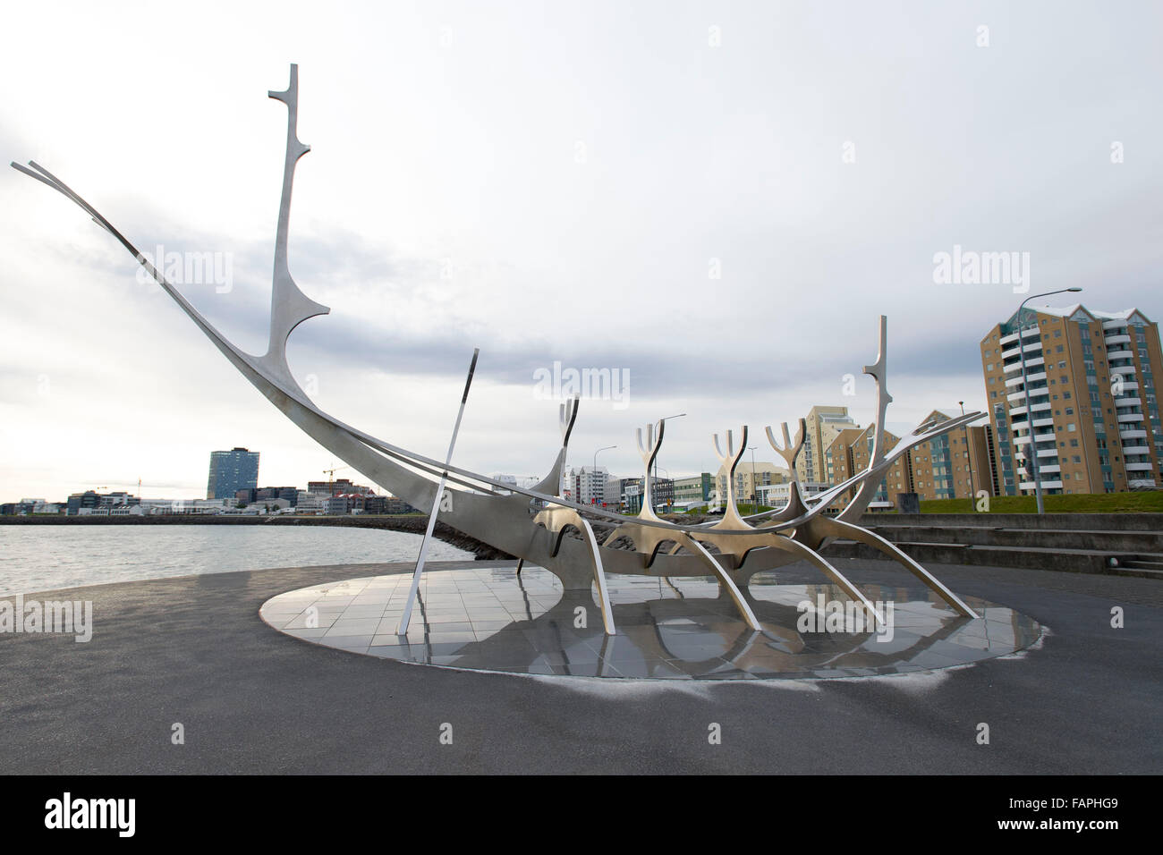 Bien Voyager sculpture par Jón Gunnar Árnason en Islande, Norvège. Banque D'Images