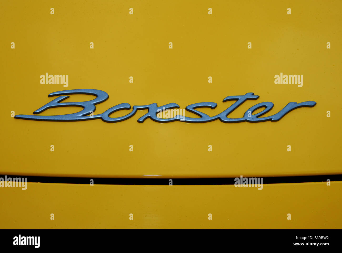 2006 Porsche Boxster jaune voiture sport décapotable Banque D'Images