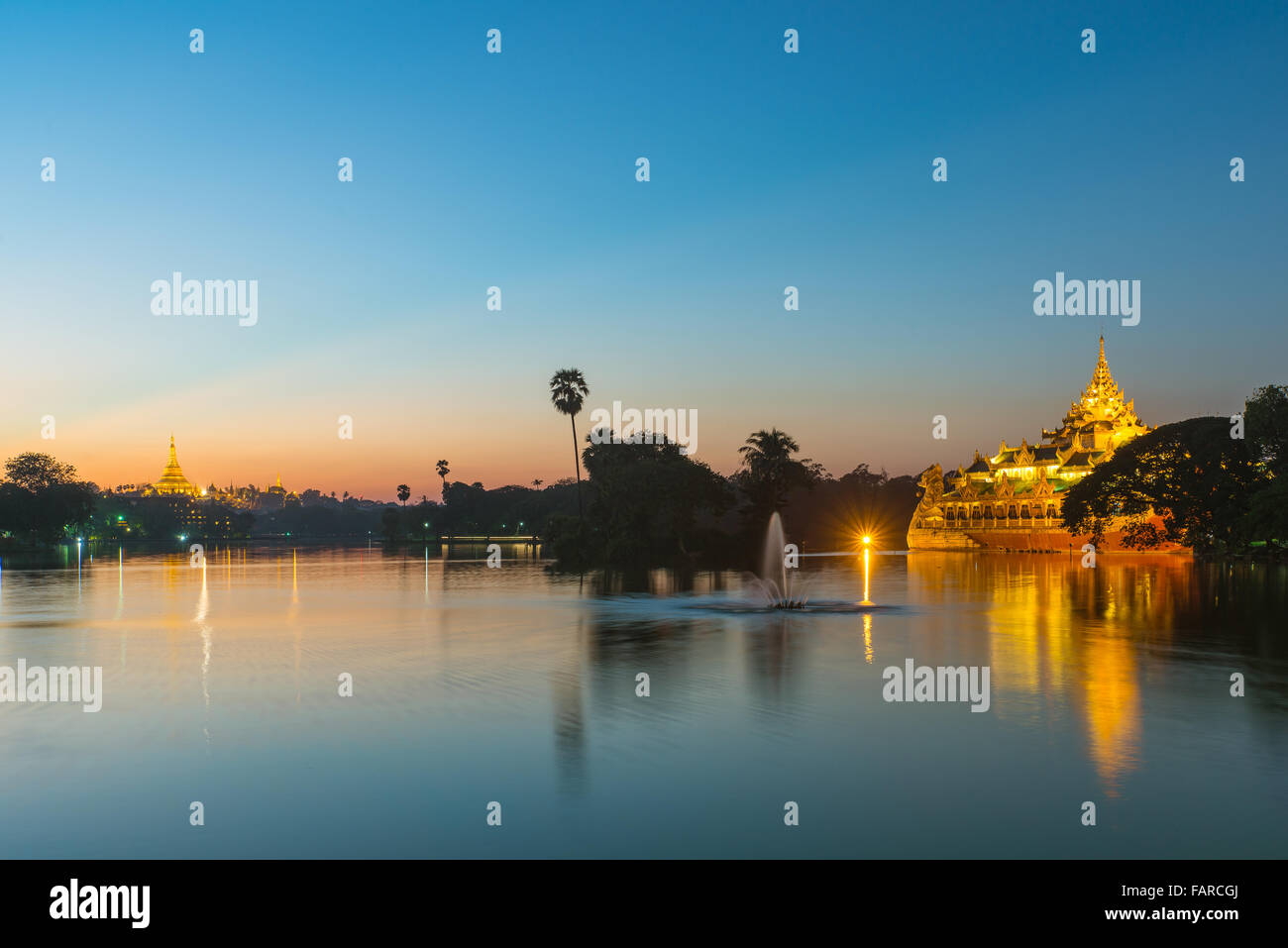 Pagode Shwedagon à Yagon, Myanmar Banque D'Images