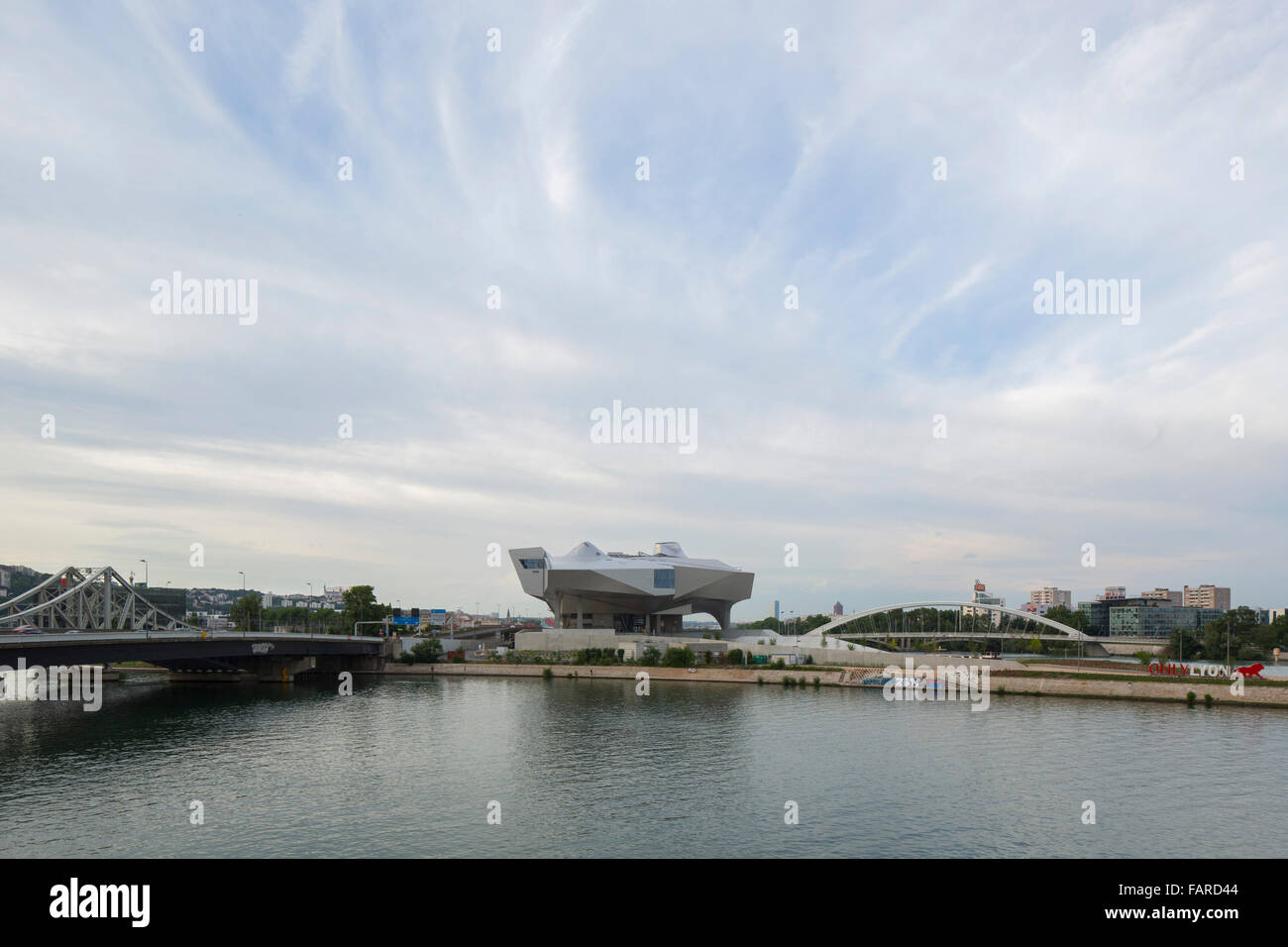 Vue sur Saône. Musée des Confluences, Lyon, France. Architecte : COOP HIMMELB(L)AU, 2014. Banque D'Images