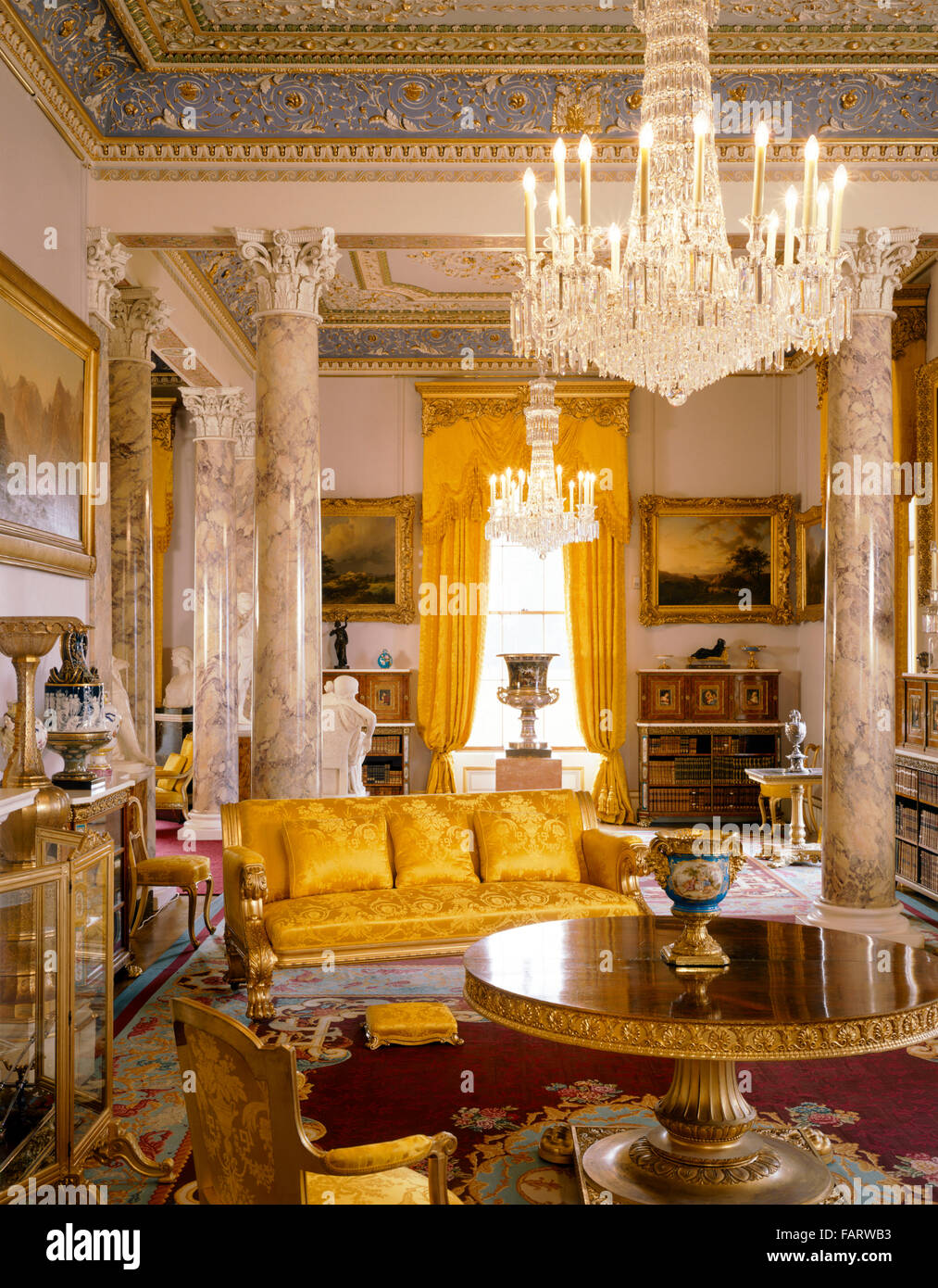 OSBORNE HOUSE, île de Wight. Vue de l'intérieur. La salle de dessin