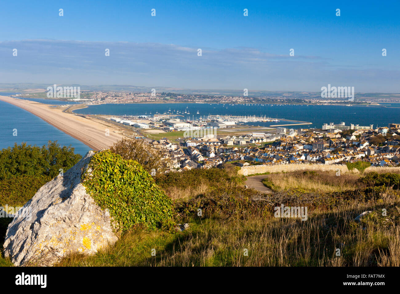 Chesil Beach et le port de Portland, Dorset, England, UK Banque D'Images