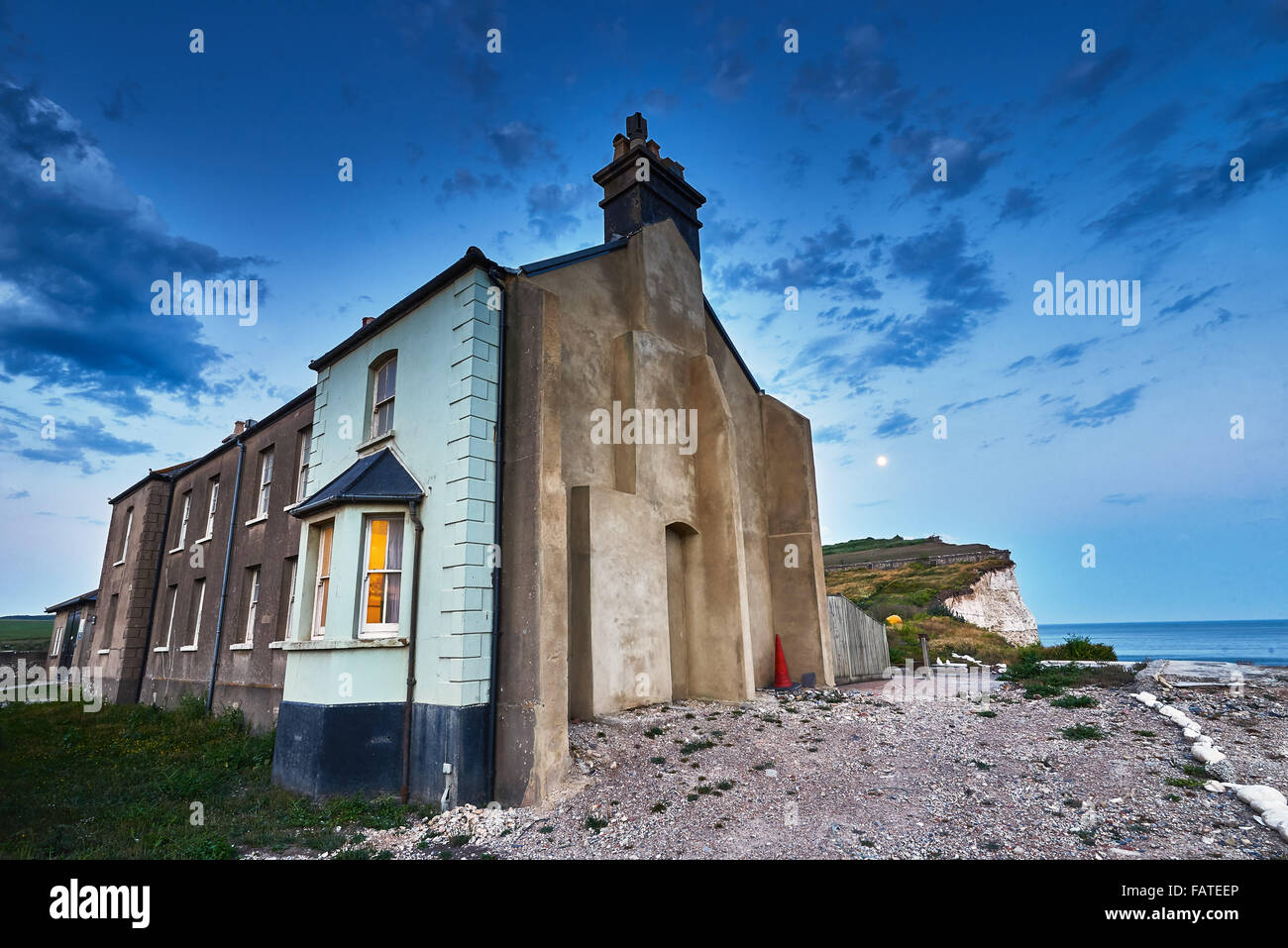 Les chambres d'hôtes à Urrugne dans la soirée Banque D'Images Les chambres d'hôtes à Urrugne dans la soirée Banque D'Images
