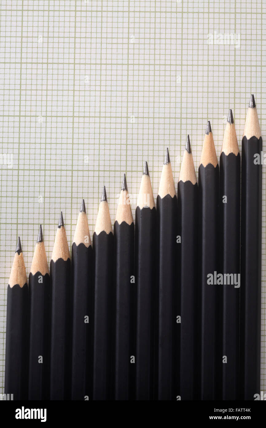 Image du crayon organiser dans une rangée Banque D'Images