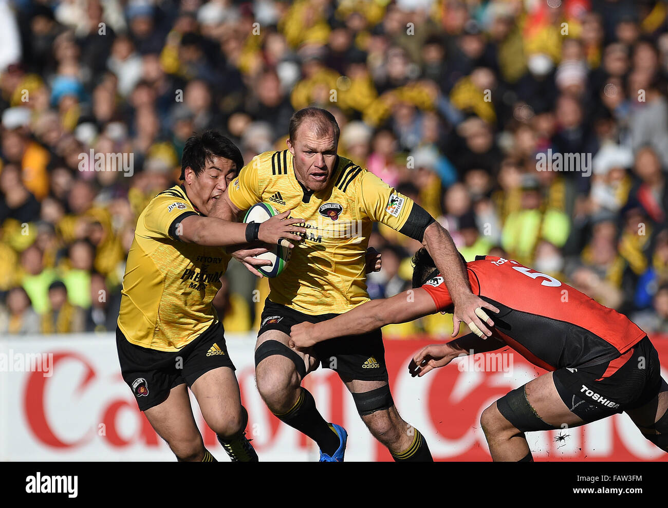 Chichibunomiya Rugby Stadium, Tokyo, Japon. Dec 26, 2015. Schalk Burger, 26 décembre 2015 - Rugby : le Japon Rugby Top League 2015-2016 Correspondance entre Suntory Sungoliath 14-25 Toshiba Brave Lupus au Chichibunomiya Rugby Stadium, Tokyo, Japon. © AFLO/Alamy Live News Banque D'Images