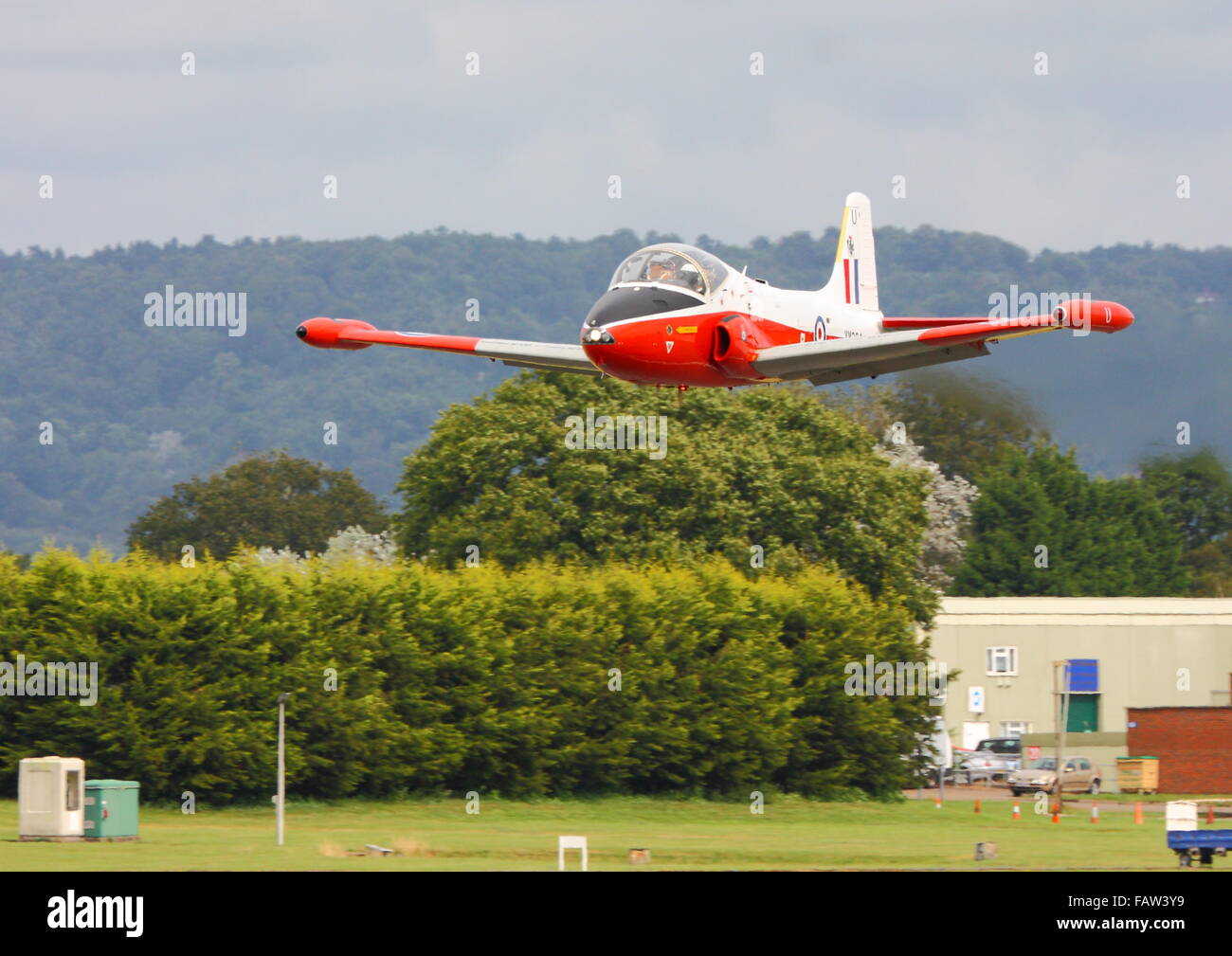 BAC Jet Provost T5A volant à basse altitude au-dessus de l'Aérodrome Dunsfold à Surrey Banque D'Images