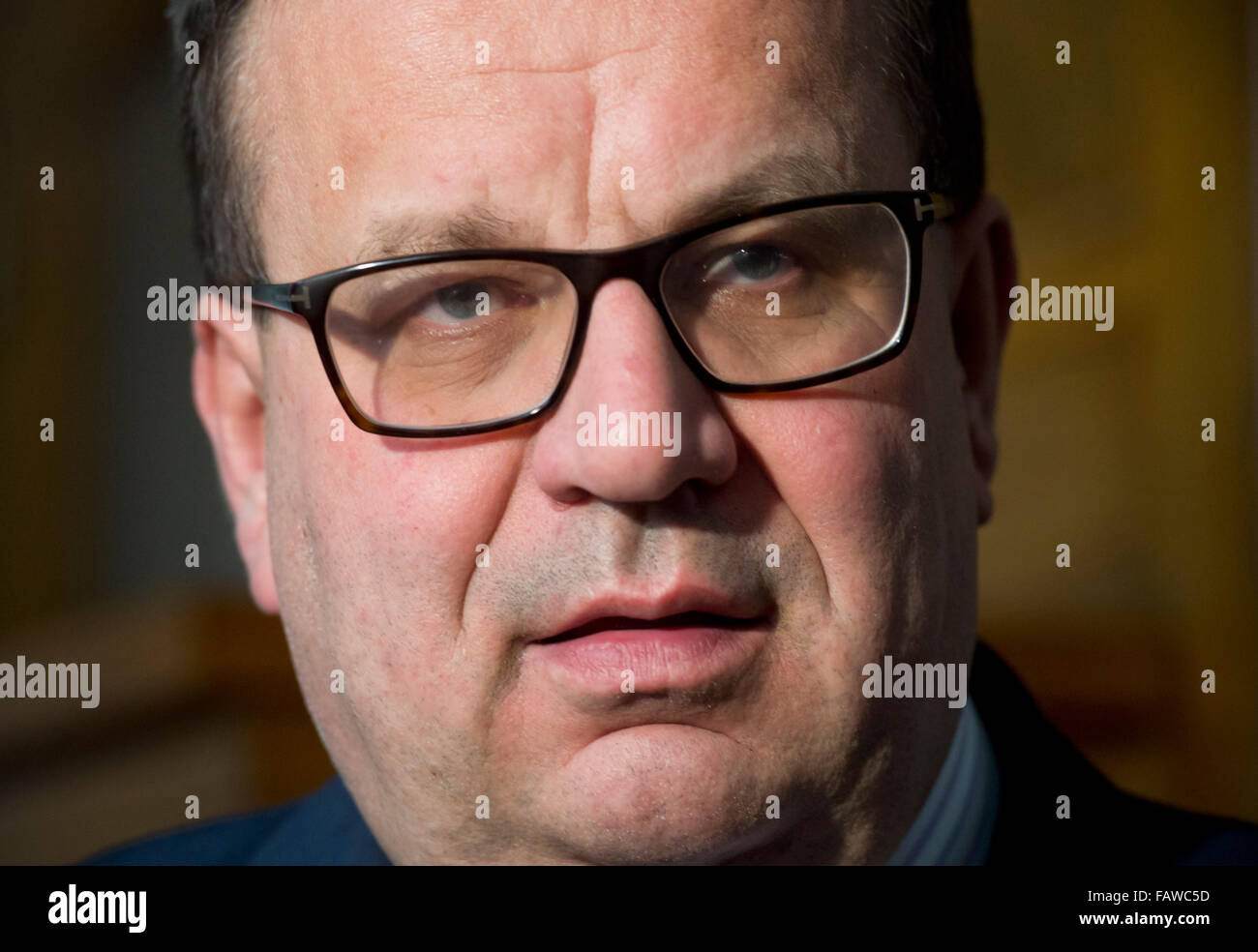 Prague, République tchèque. 05 Jan, 2016. Le ministre du Commerce et de l'industrie Jan Mladek tient conférence de presse pour évaluer son travail au ministère et des commentaires sur des sujets actuels en Prague, République tchèque, le 5 janvier, 2016. © Vit Simanek/CTK Photo/Alamy Live News Banque D'Images