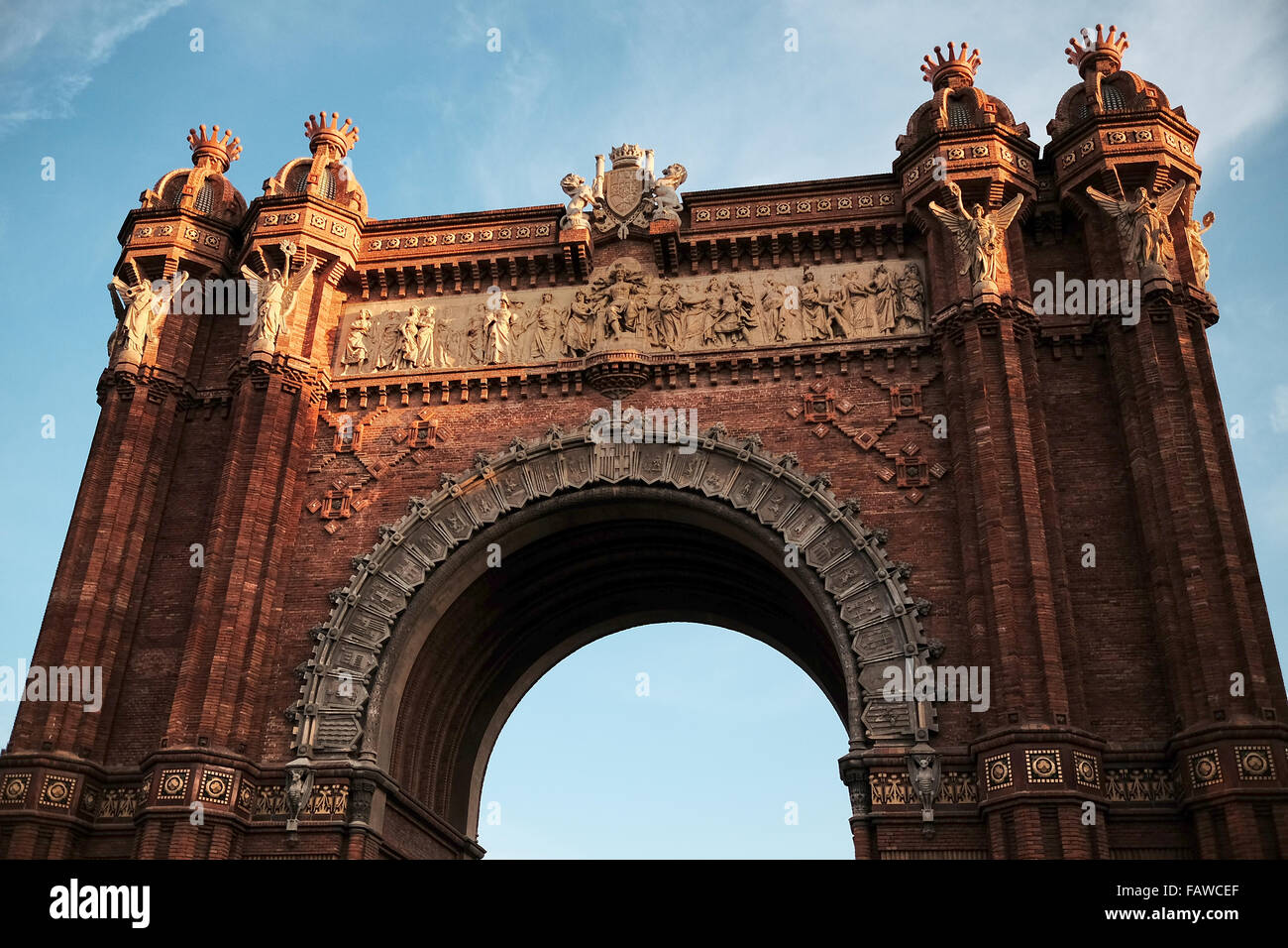 Arc de Triomf, ou l'Arco de Triunfo, à Barcelone. Mémorial ou arc triomphal. Il a été construit comme l'accès principal d'embarquement pour le monde Barcelone 1888 Banque D'Images