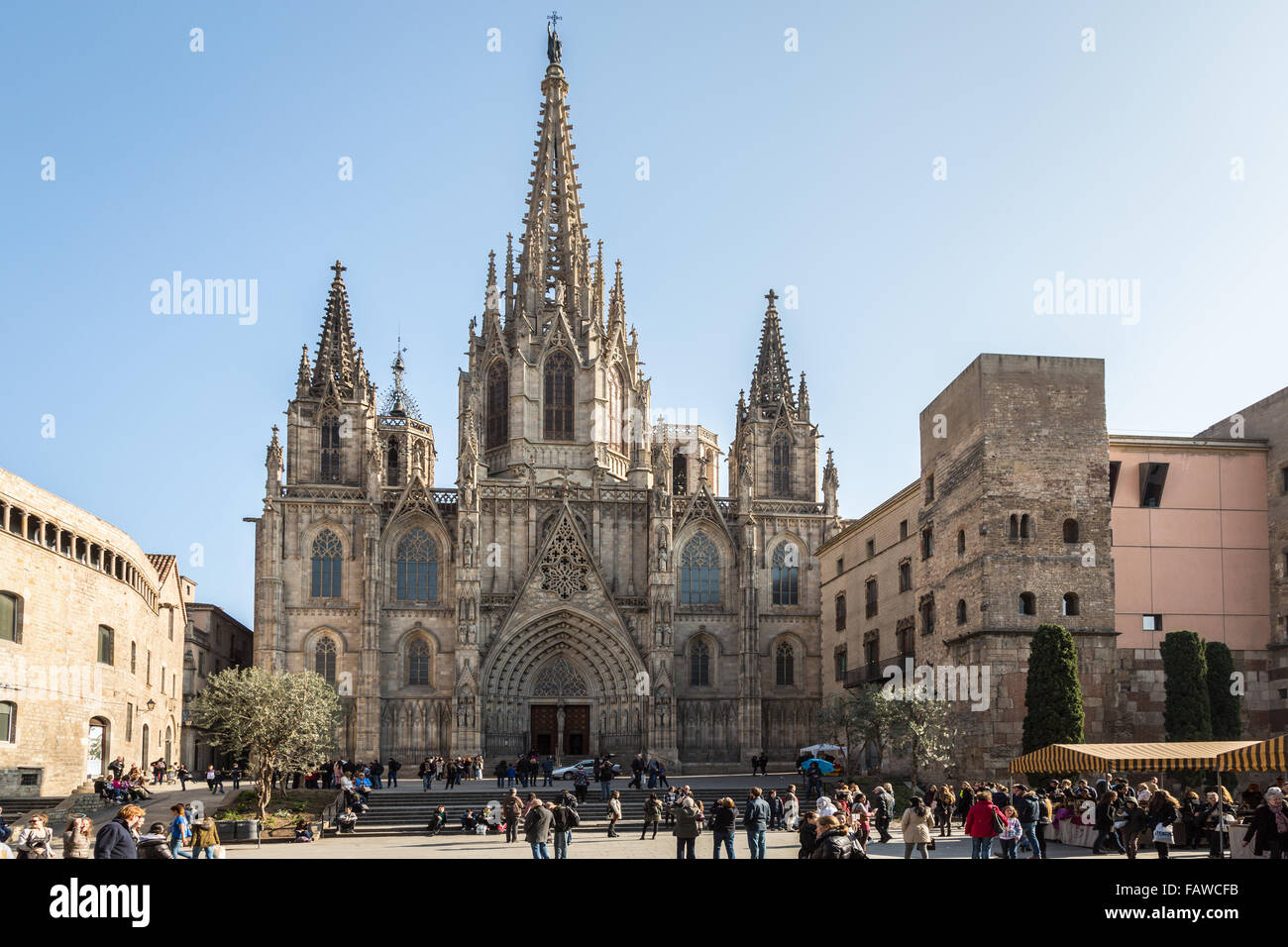 Photos De Cathédrale Sainte-croix De Barcelone Catedral de barcelona Banque de photographies et d’images à haute