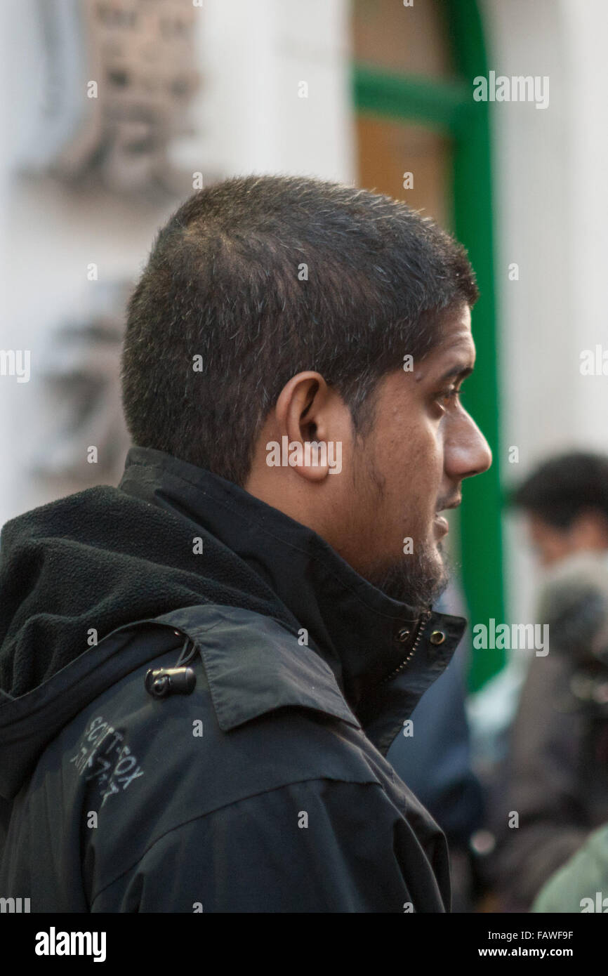 PIC DE FICHIER : Londres, Royaume-Uni. 22 novembre, 2013. Siddhartha Dhar (Abu Rumaysah) fréquentant la protestation Choudry Anjem pour arrêter l'oppression chinoise contre les musulmans du Xinjiang, Londres, Royaume-Uni, 22 novembre 2013 (Fichier image) Credit : martyn wheatley/Alamy Live News Banque D'Images