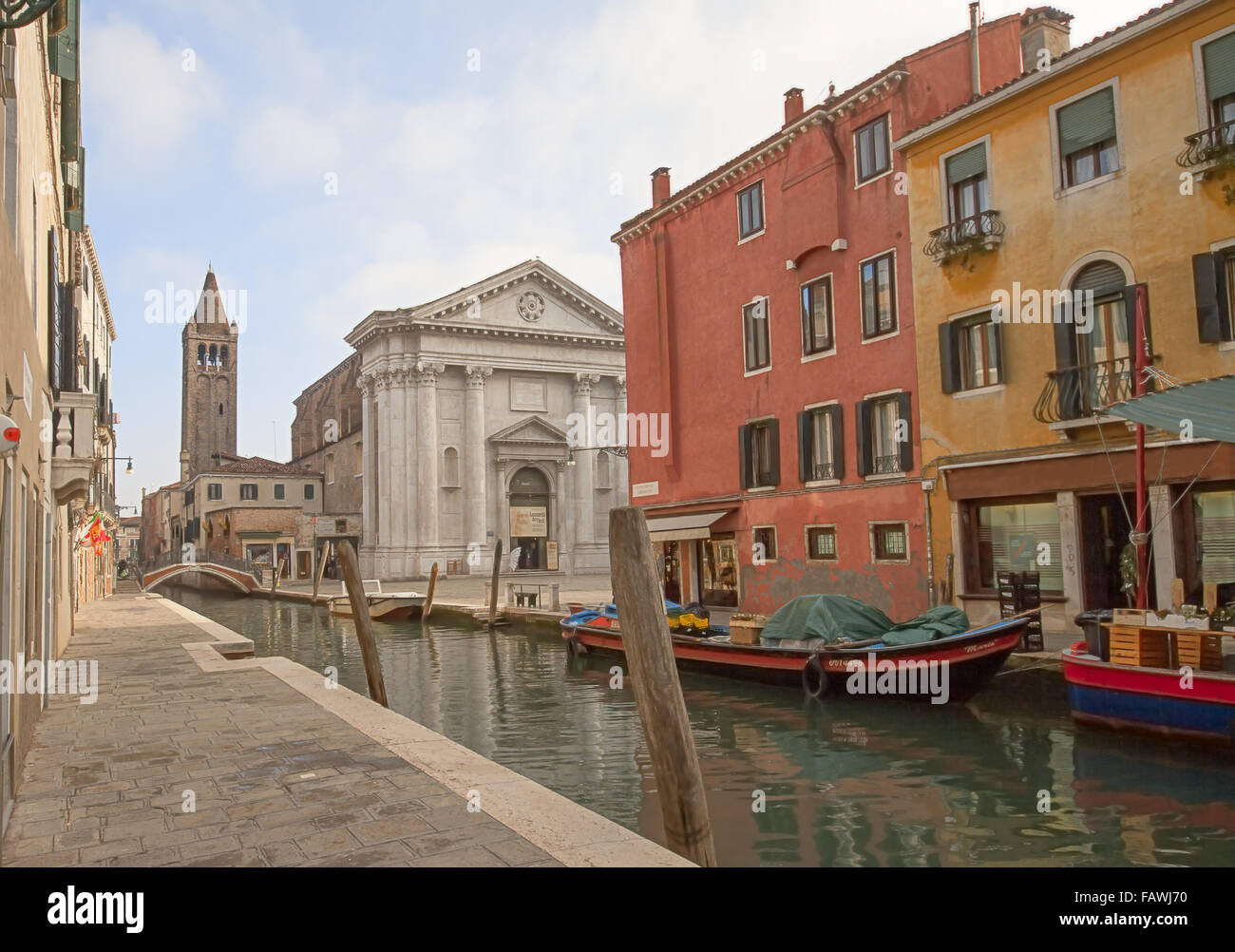 L'église de San Barnaba à Venise Banque D'Images