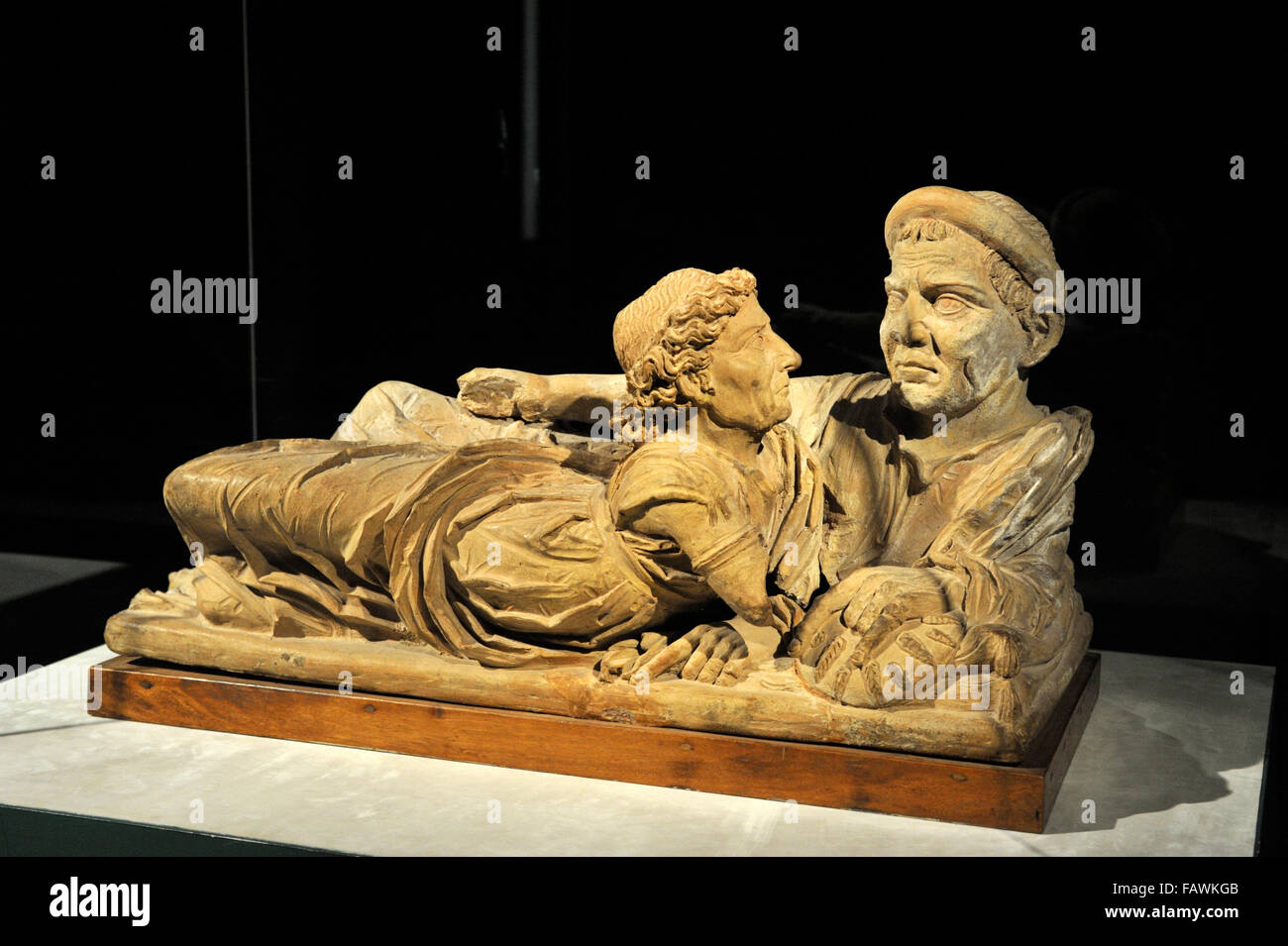 Urne du couple marié (2e siècle b.c.), Museo etrusco, musée étrusque, Volterra, Toscane, Italie Banque D'Images
