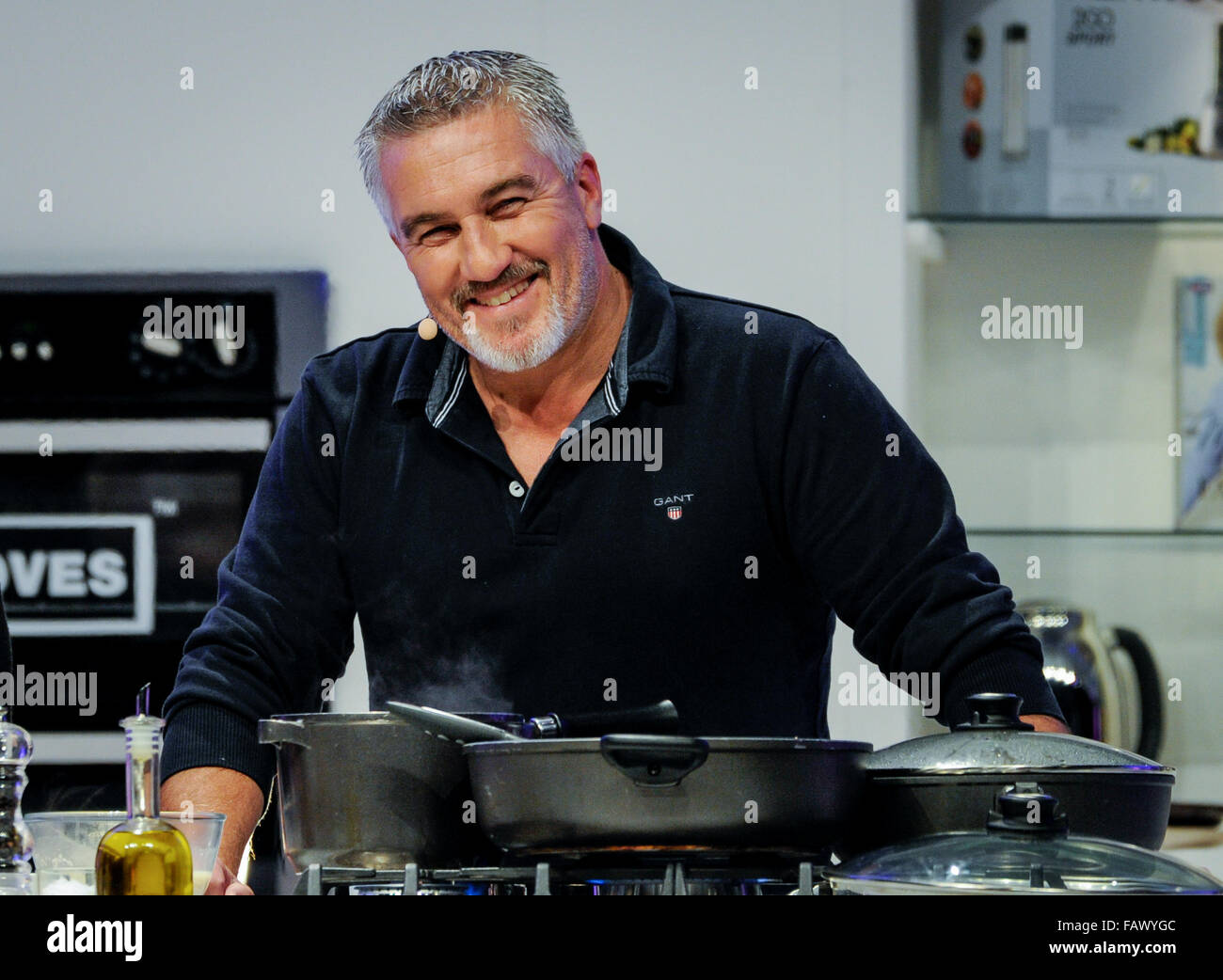 Paul Hollywood et Mary Berry faire une démonstration en direct dans l'Supertheater au BBC Good Food Show l'hiver à la NEC de Birmingham avec : Paul Hollywood où : Birmingham, Royaume-Uni Quand : 27 Nov 2015 Banque D'Images