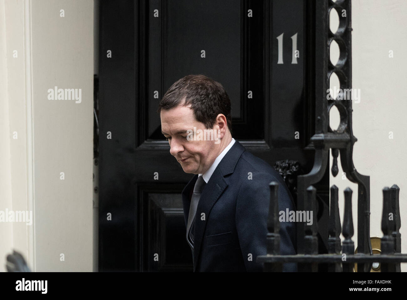 Ministres quitter Downing Street avant la campagne syrienne voter. En vedette : George Osborne Où : London, Royaume-Uni Quand : 02 déc 2015 Banque D'Images