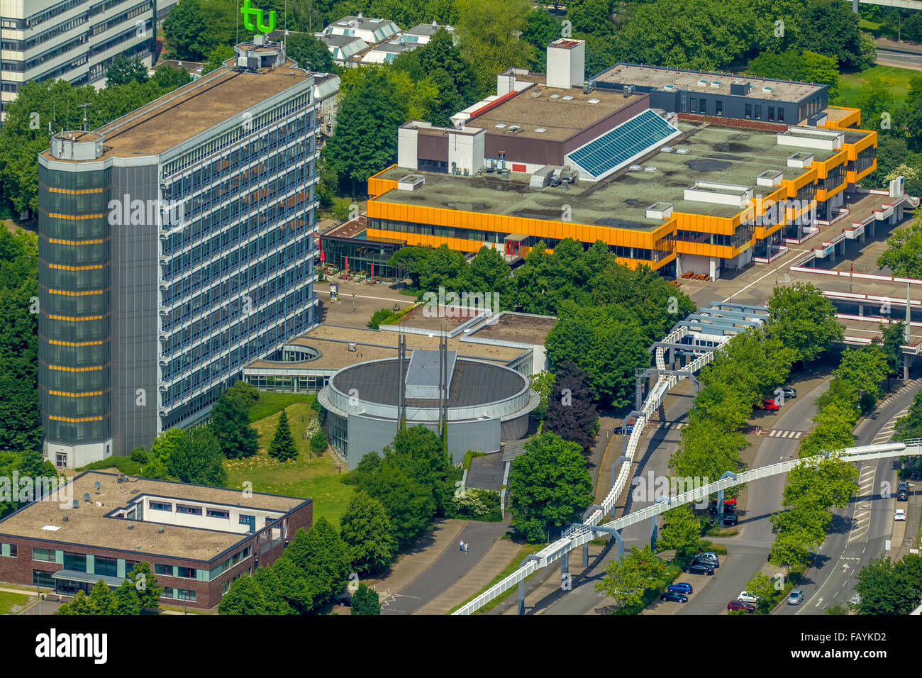 Vue aérienne, campus de l'Université de Dortmund avec TU et faculté mathématique et Mensa, Dortmund, Ruhr, Banque D'Images