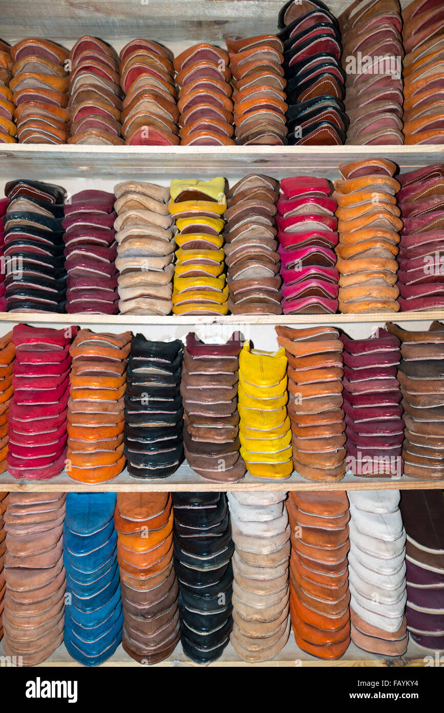 Chaussures traditionnelles marocaines, Fès, Maroc Banque D'Images