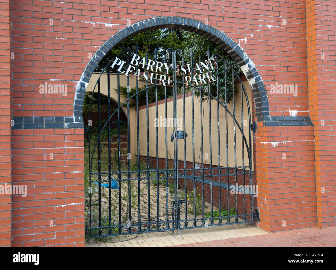 Grilles à l'entrée de Barry Island Pleasure Park, Barry Island, Vale of Glamorgan, Pays de Galles, Royaume-Uni Banque D'Images