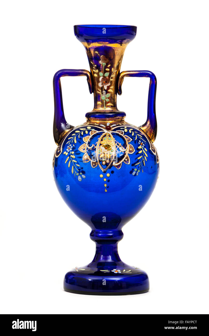 Peint main Antique vase en verre bleu cobalt Banque D'Images