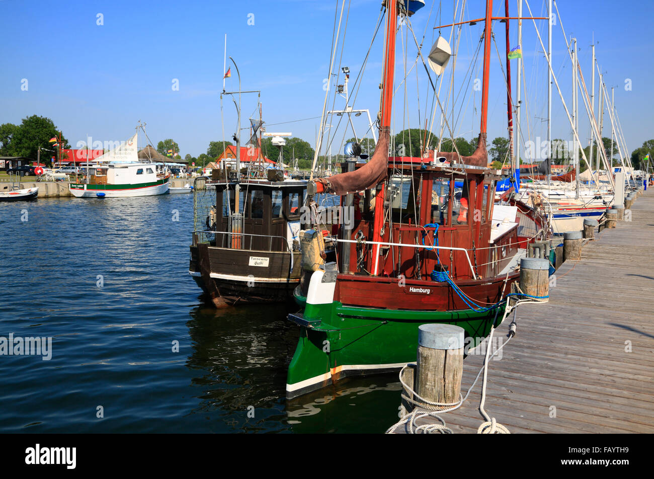 L'île de Poel, bateaux de pêche au port de Kirchdorf, mer Baltique, Mecklembourg Poméranie occidentale, l'Allemagne, de l'Europe Banque D'Images