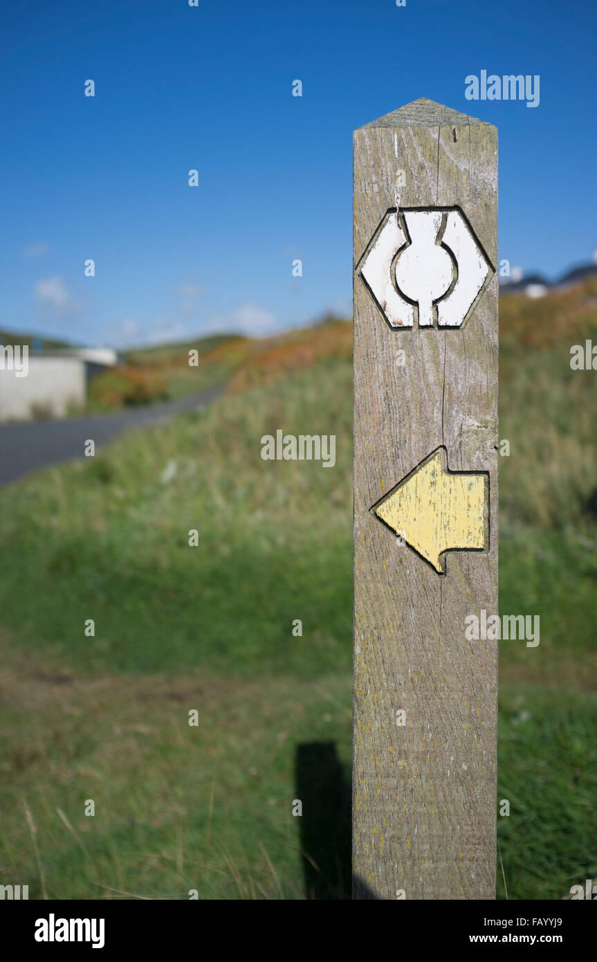 Chemin des hautes terres du Sud pour le marqueur de manière à Portpatrick. Banque D'Images