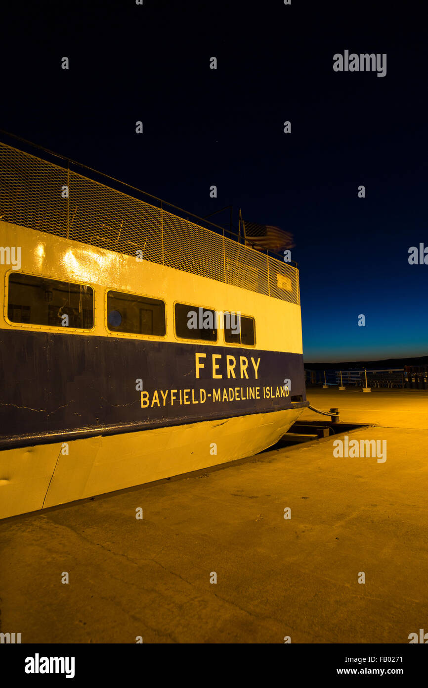 Un solitaire vue de l'embarcadère des ferries de Madeline Island, Wisconsin Banque D'Images