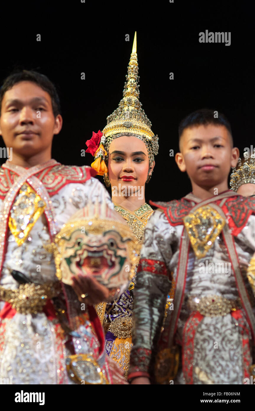 Spectacle de danse classique thaïlandais à Salachalermkrung Theatre à Bangkok, Thaïlande. Khon-Thai danse masquée classique à la Sala Banque D'Images