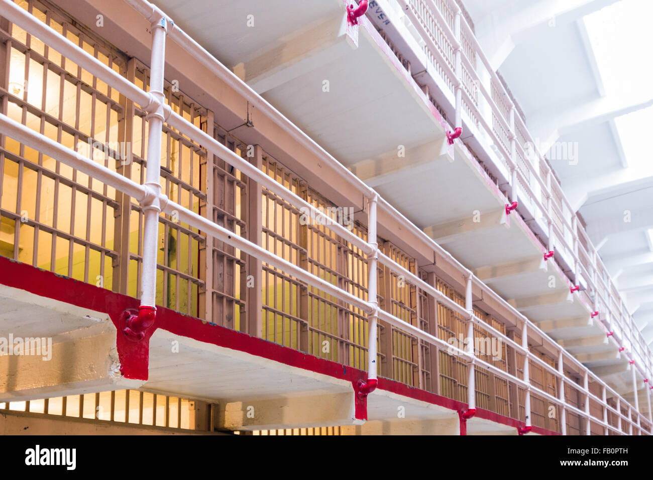 Bloc de cellules à l'intérieur de la prison d'Alcatraz Banque D'Images