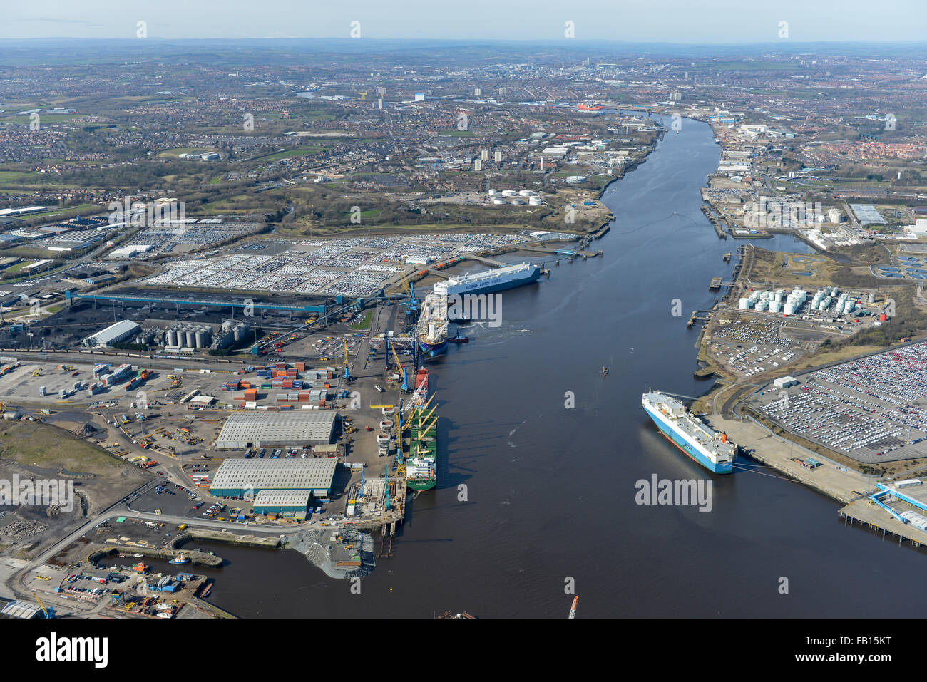 Une vue aérienne de Jarrow à le long de la rivière vers le centre-ville de Newcastle Upon Tyne Banque D'Images