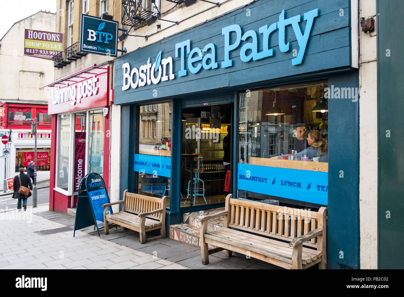 Autour du centre-ville de Bristol Boston Tea Party Cafe sur la rue Park cafe de la Boston tea party, réputé pour sa position sur la non-tasses réutilisables. Banque D'Images