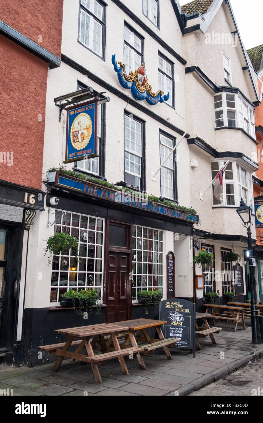 Autour du centre-ville de Bristol le célèbre Royal Navy volunteer Pub Banque D'Images