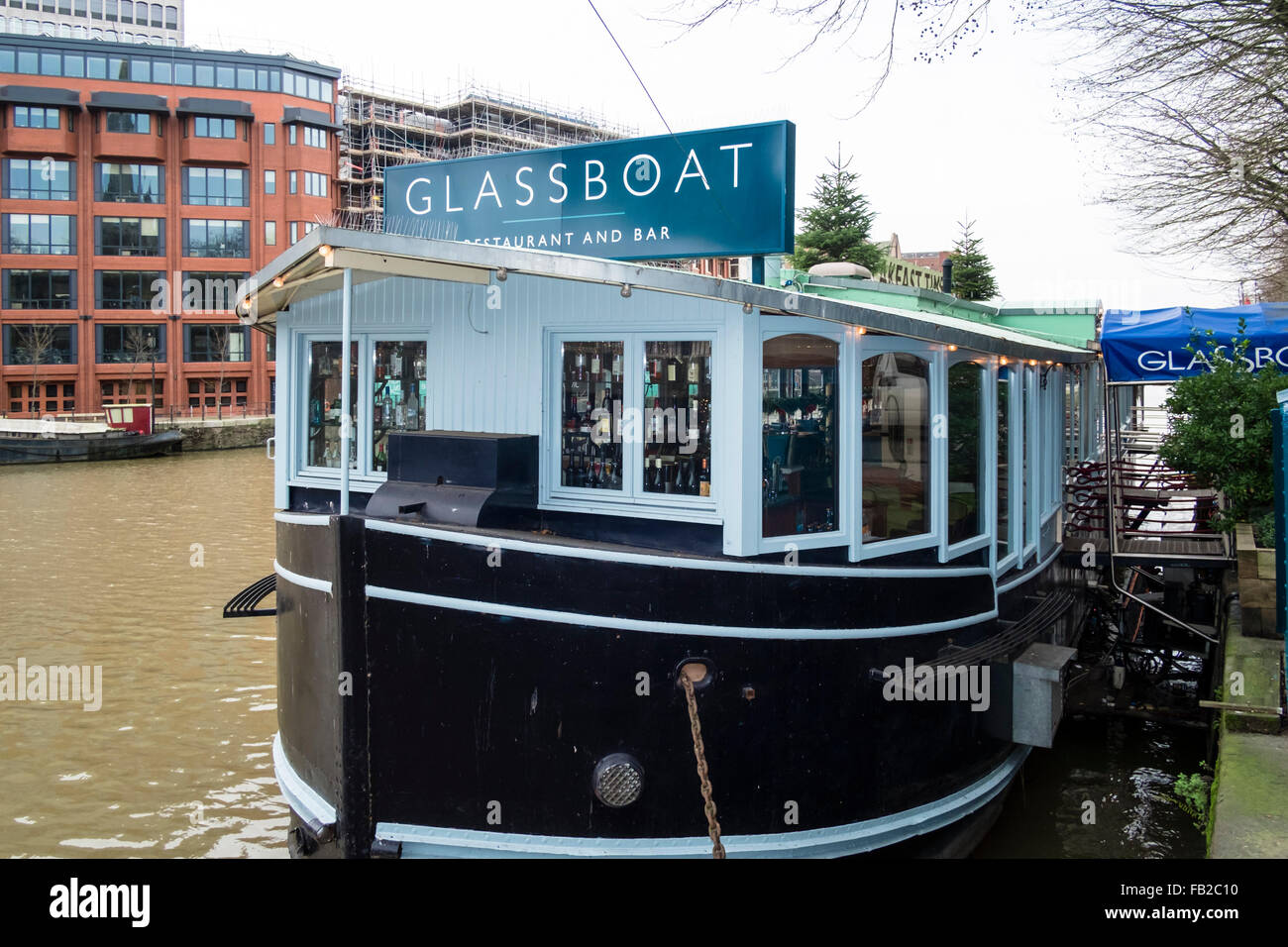 Autour du centre-ville de Bristol le bateau restaurant de verre Banque D'Images