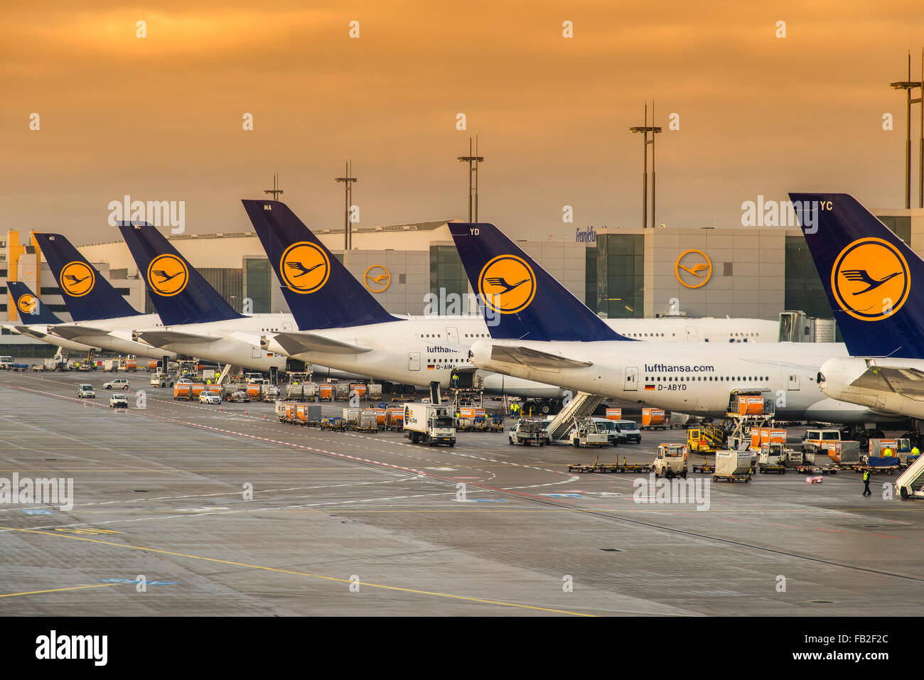 Les avions de la Lufthansa à l'aéroport de Francfort, Francfort, Hesse, Allemagne Banque D'Images