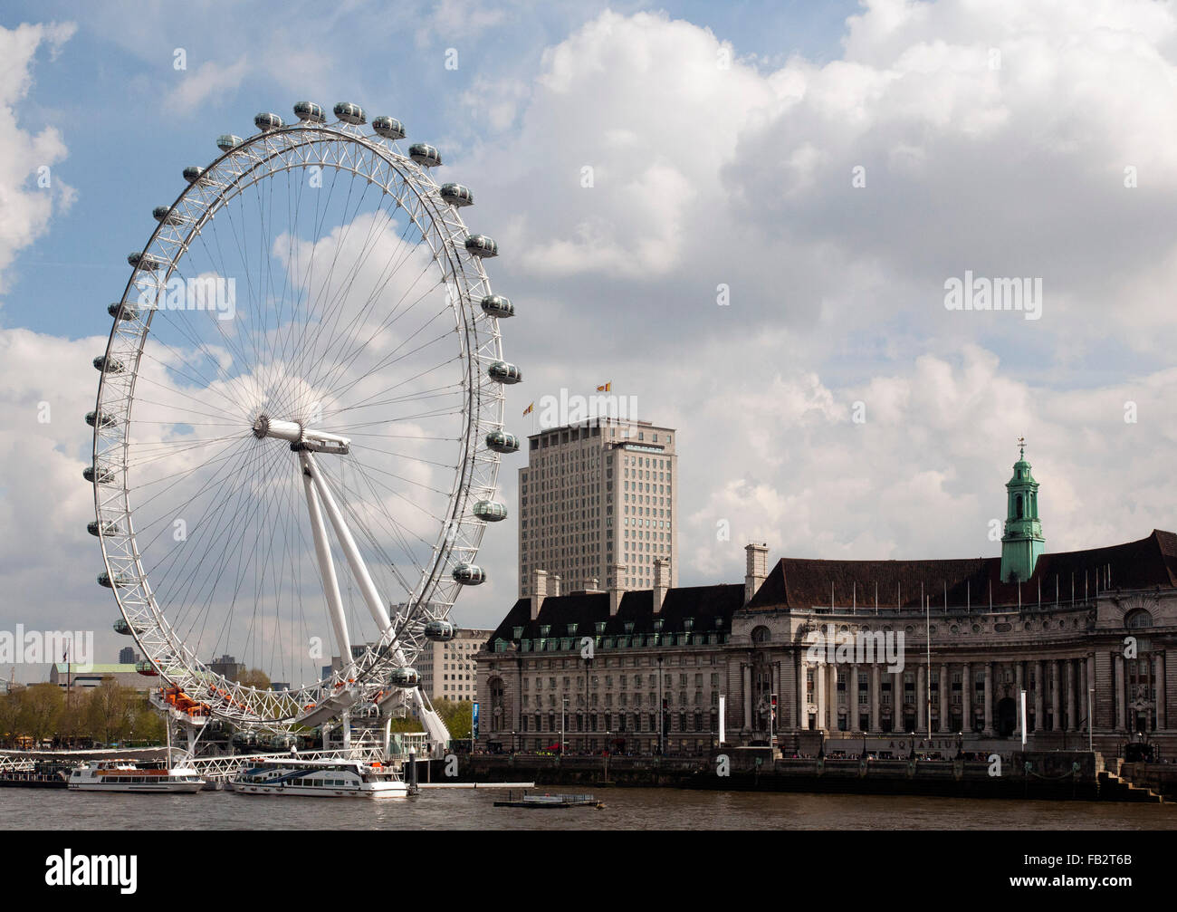 Londres, ''Le London Eye'', me Themseufer Riesenrad Banque D'Images