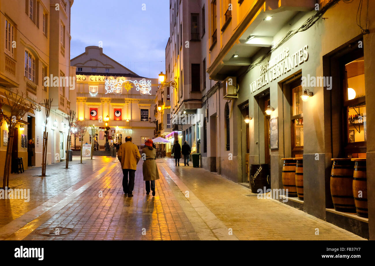 Théâtre Cervantes, Malaga centre historique de nuit, Malaga, Andalousie, Espagne Banque D'Images