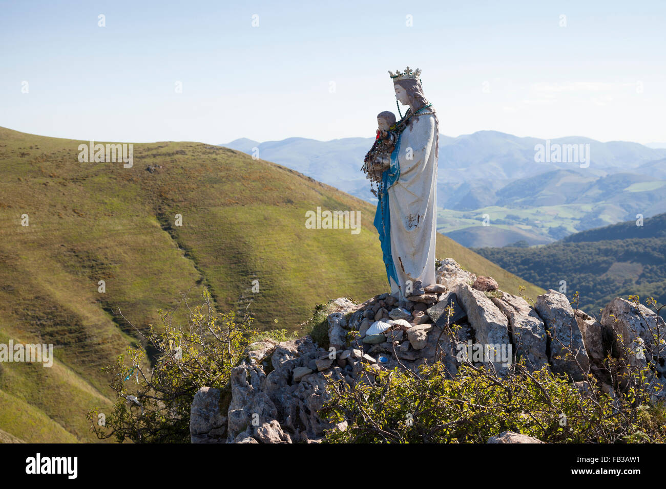 La vierge d'Orisson à Uhart-Cize - Pyrénées-Atlantiques, Aquitaine, France. Banque D'Images